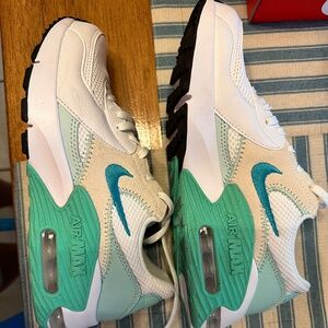 New Nike Air Max size 6.5